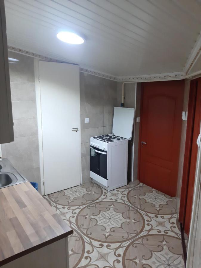 Viktoria Vendeghaz Apartment Miskolc Exterior photo
